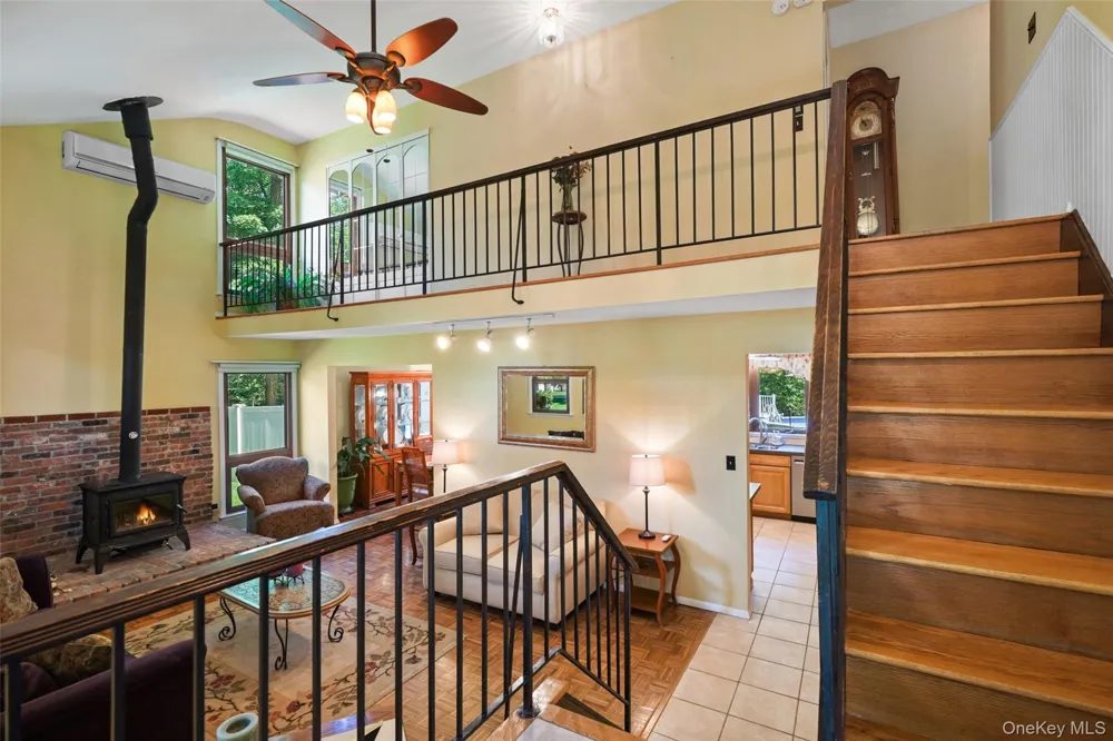 90 Timberlane Court Yorktown Heights, NY 10598