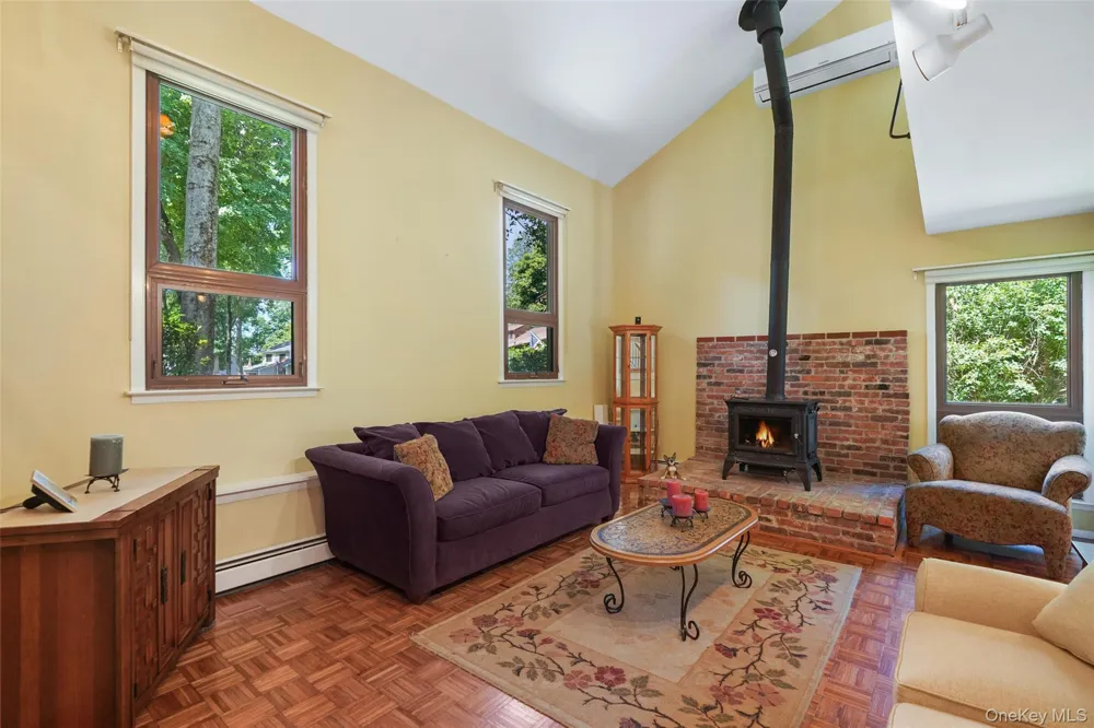 90 Timberlane Court Yorktown Heights, NY 10598