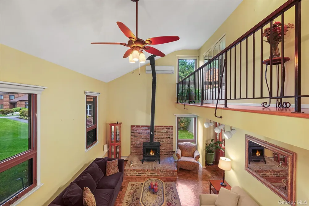 90 Timberlane Court Yorktown Heights, NY 10598