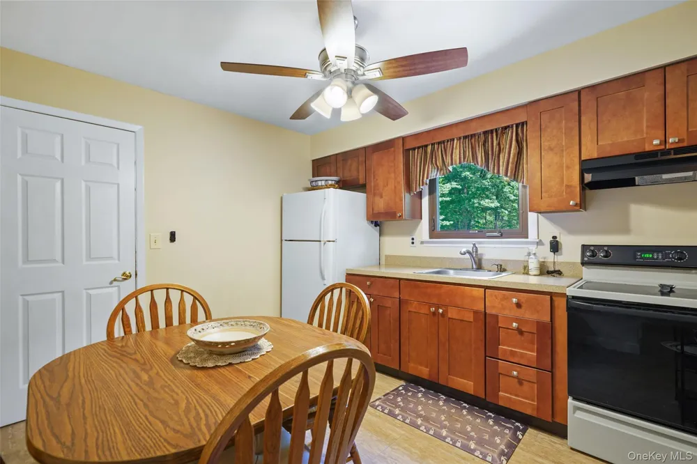 90 Timberlane Court Yorktown Heights, NY 10598