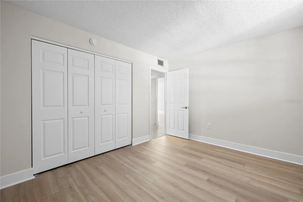 7425 BAY ISLAND DRIVE S #104 South Pasadena, FL 33707