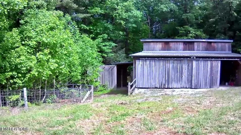 188 Dalton Branch Rd Tellico Plains, TN 37385