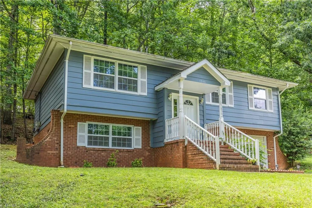 1346 Harvest Circle Asheboro, NC 27203