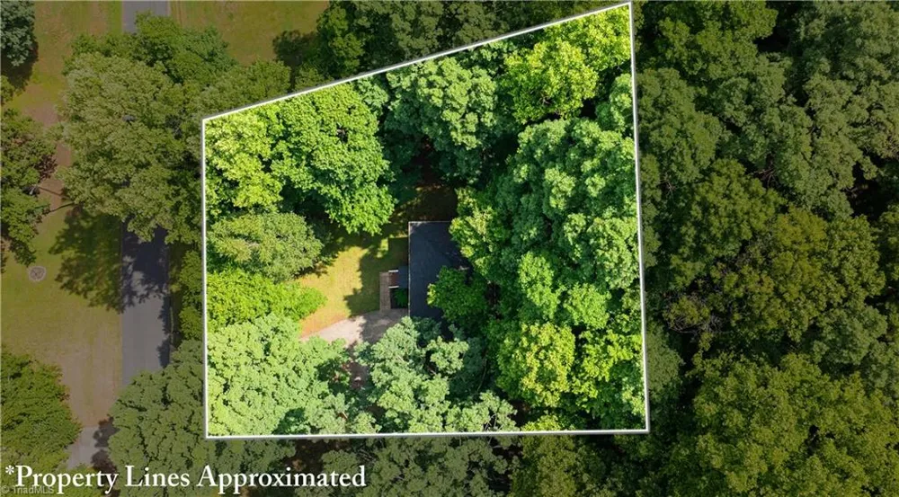 1346 Harvest Circle Asheboro, NC 27203