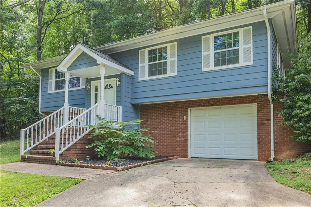1346 Harvest Circle Asheboro, NC 27203