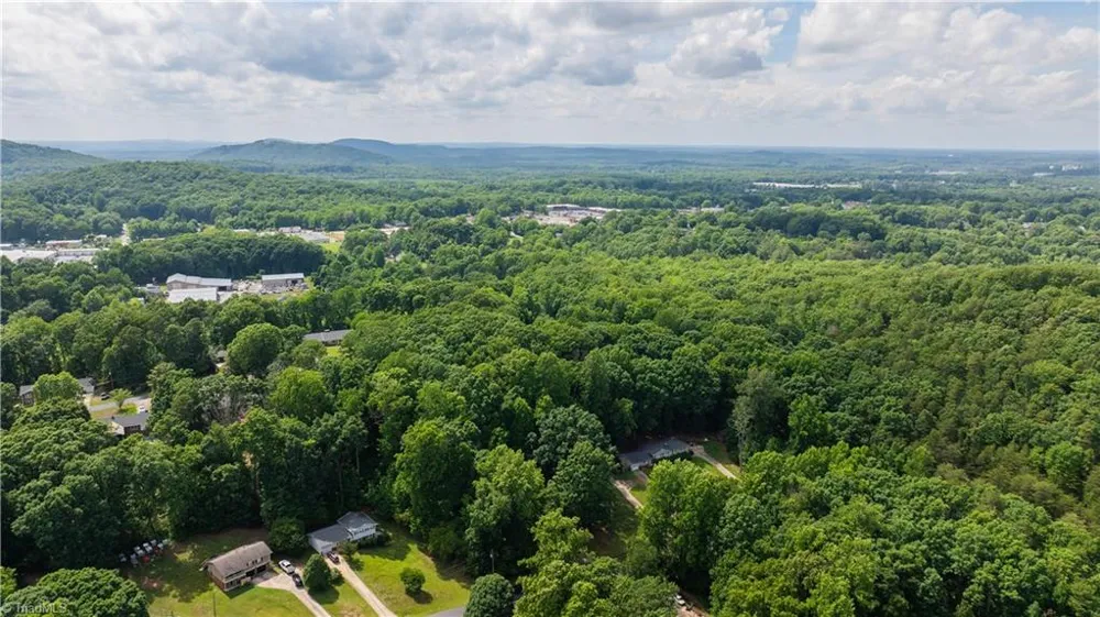 1346 Harvest Circle Asheboro, NC 27203