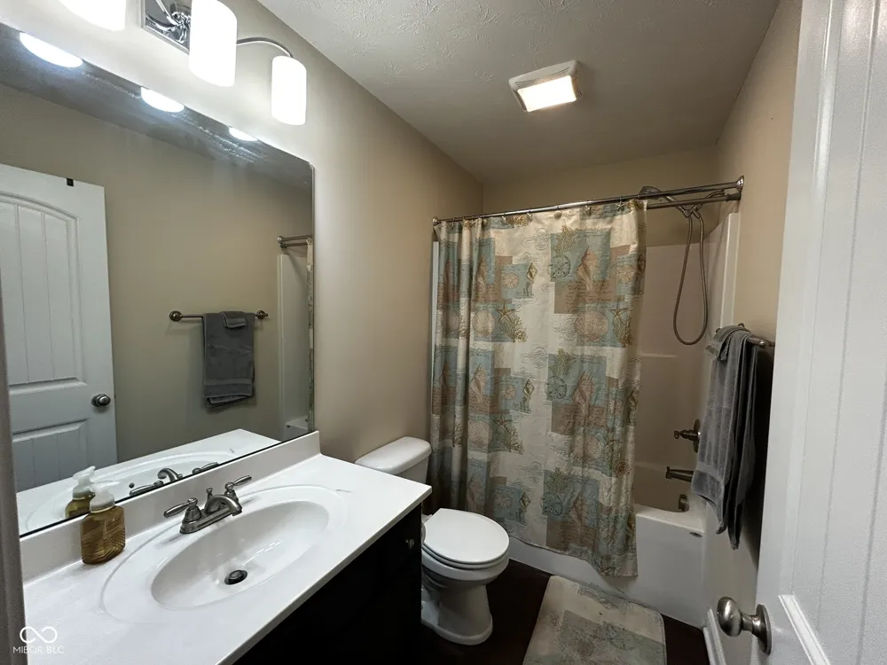 8018 Kismet Drive Charlestown, IN 47111