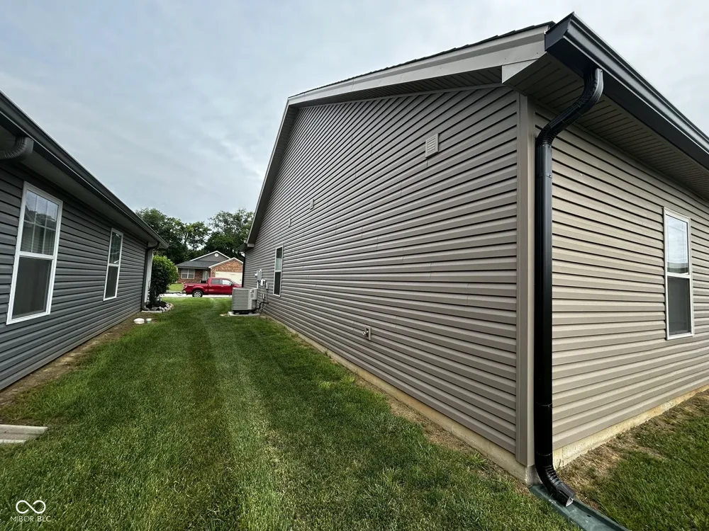 8018 Kismet Drive Charlestown, IN 47111