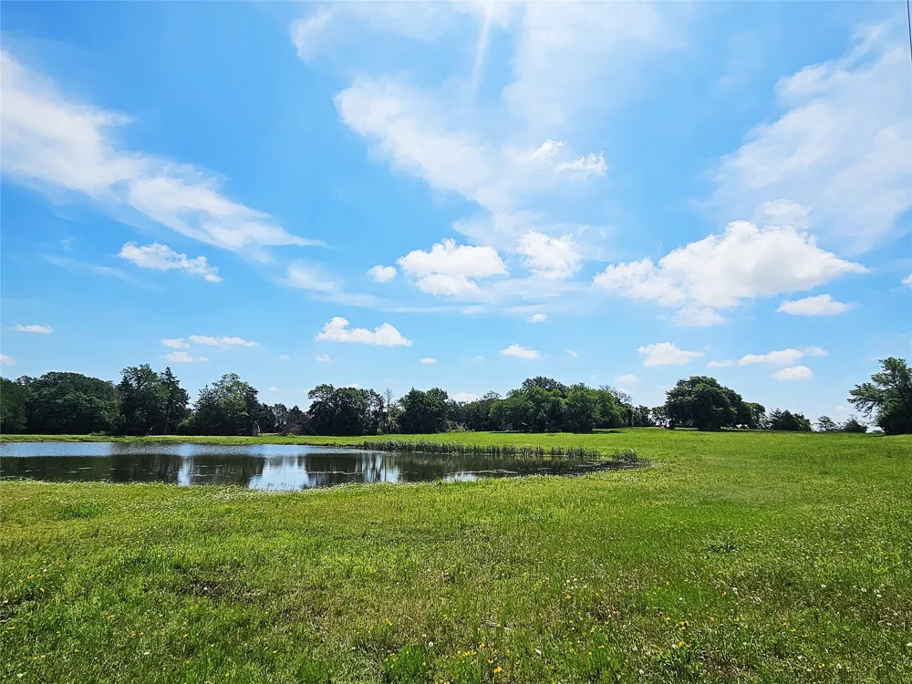 13 Fm 39 S Groesbeck, TX 76642