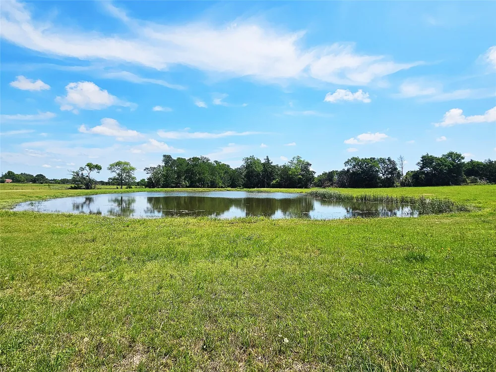 13 Fm 39 S Groesbeck, TX 76642