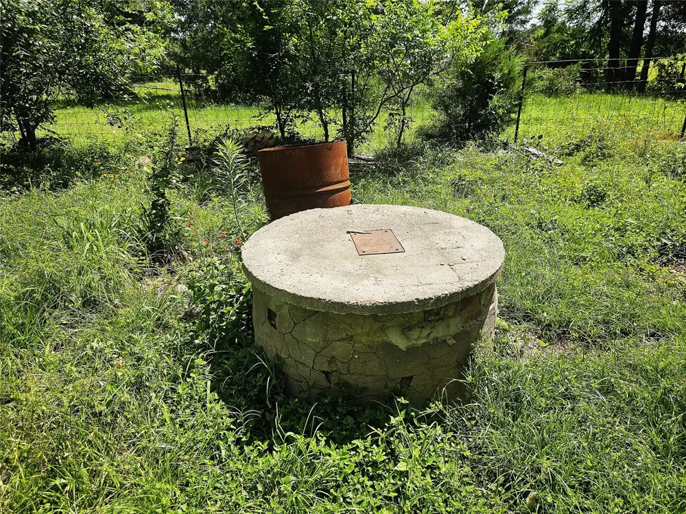 13 Fm 39 S Groesbeck, TX 76642
