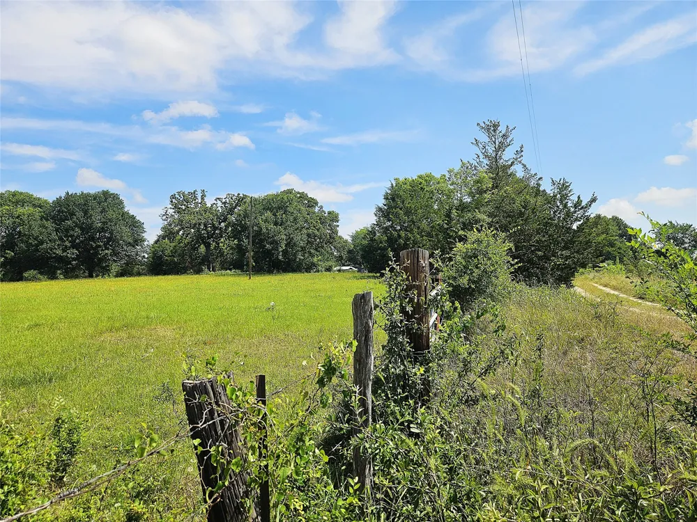 13 Fm 39 S Groesbeck, TX 76642