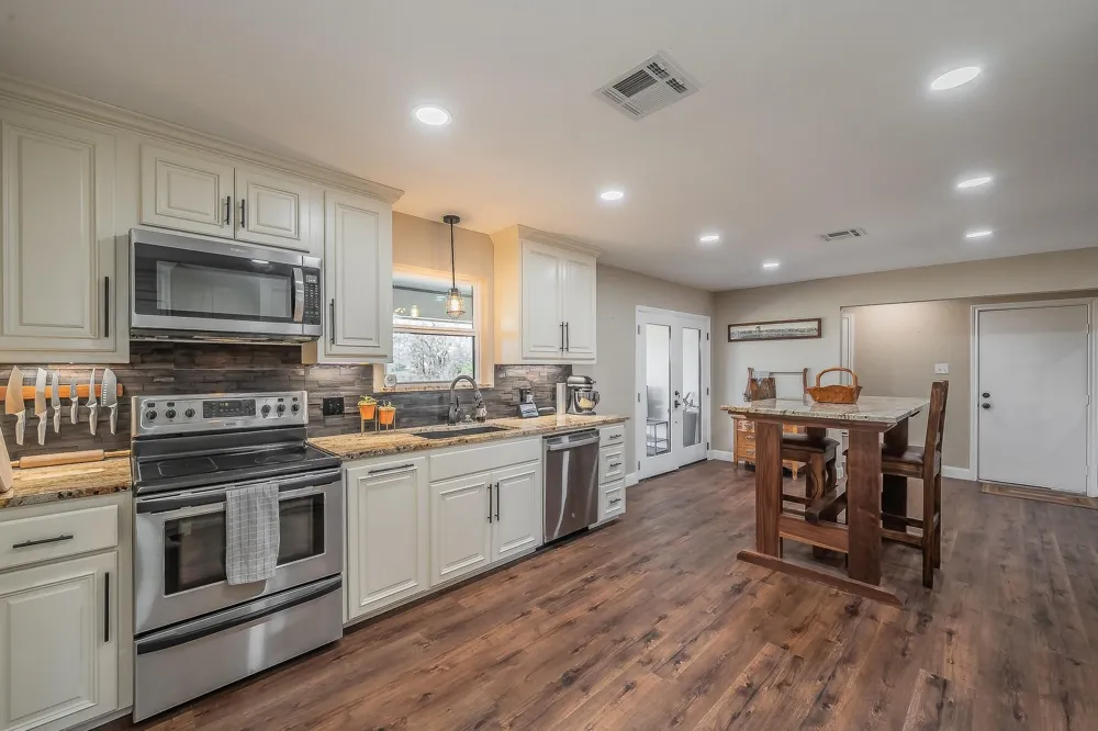 1325 Katy Road Elm Mott, TX 76640