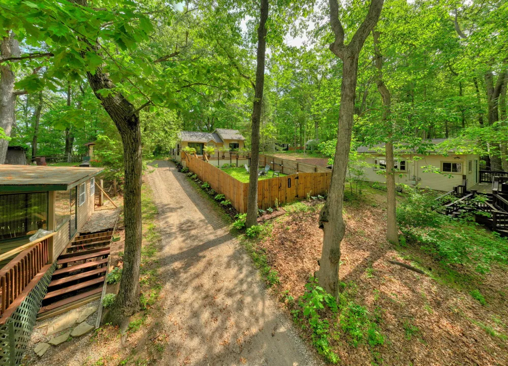 2114 Timber Lane Brooklyn, MI 49230