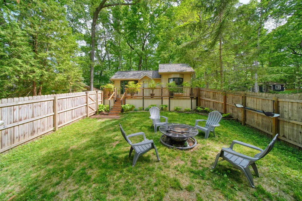 2114 Timber Lane Brooklyn, MI 49230