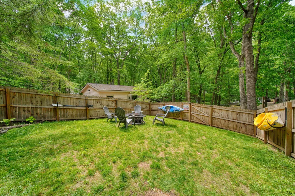 2114 Timber Lane Brooklyn, MI 49230
