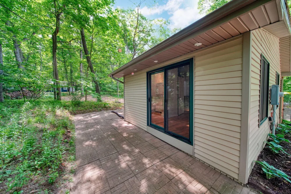 2114 Timber Lane Brooklyn, MI 49230
