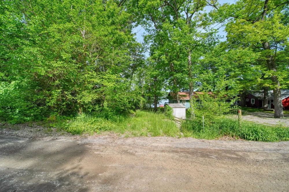 2114 Timber Lane Brooklyn, MI 49230