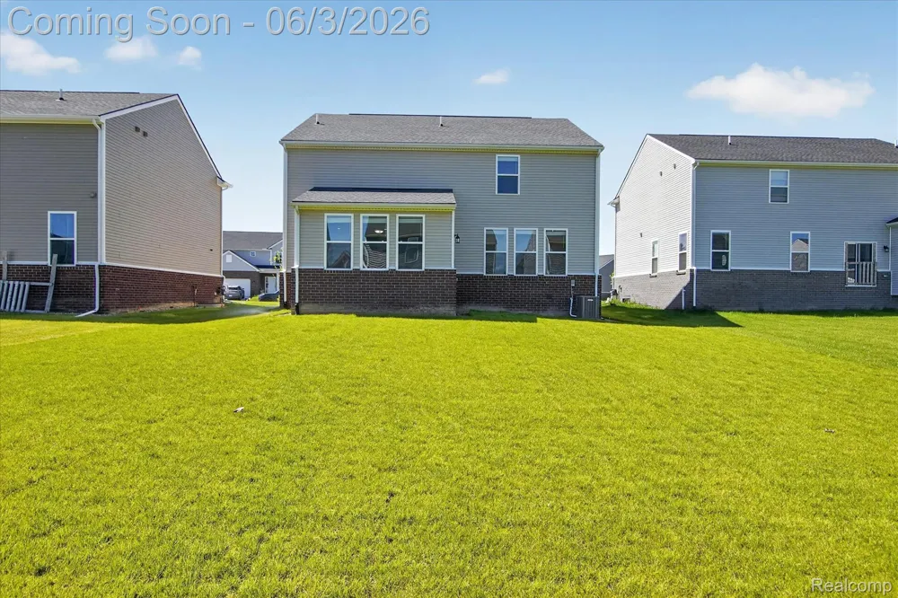 58676 Losino Drive Lyon Charter Township, MI 48178