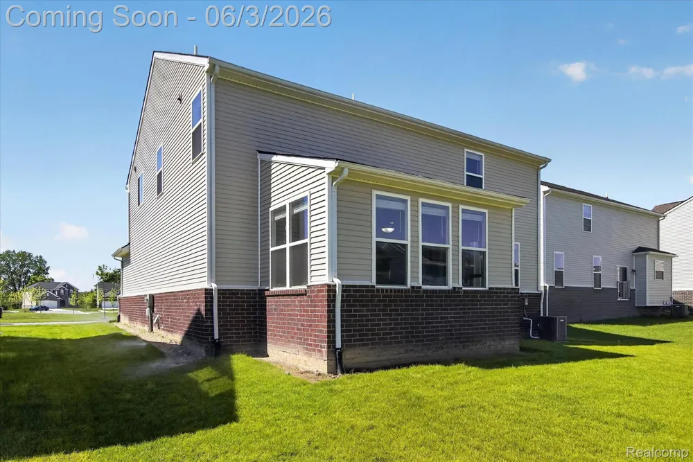 58676 Losino Drive Lyon Charter Township, MI 48178