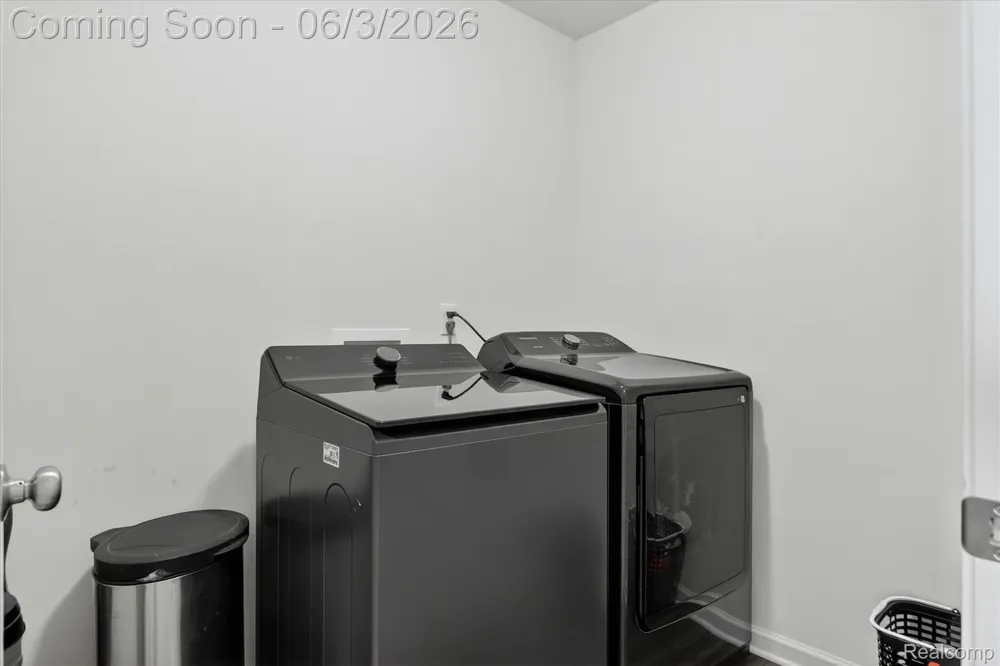 58676 Losino Drive Lyon Charter Township, MI 48178