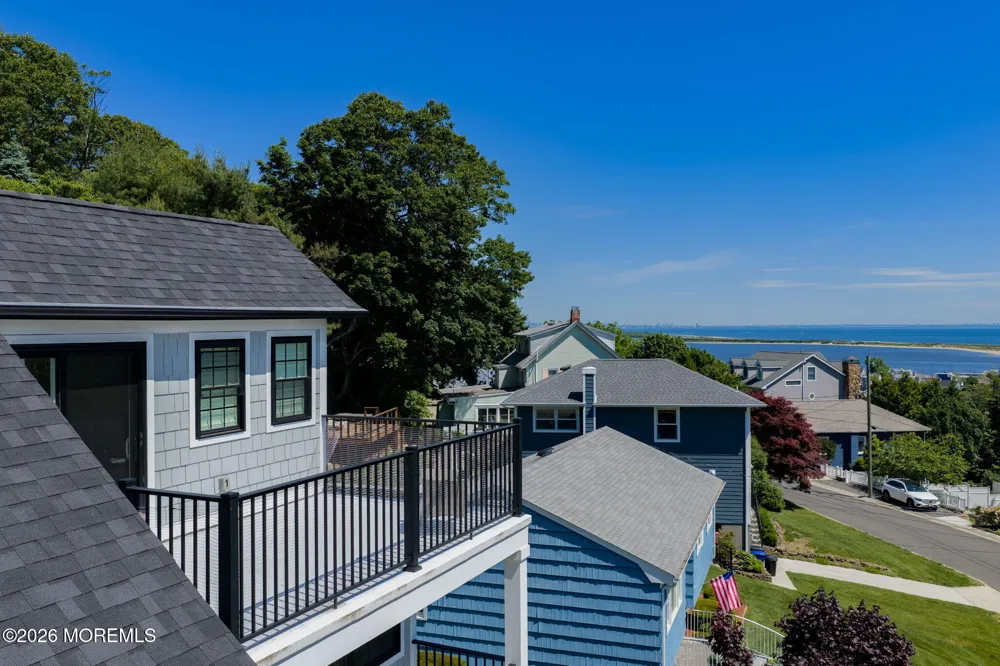 30 Bay Street Highlands, NJ 07732