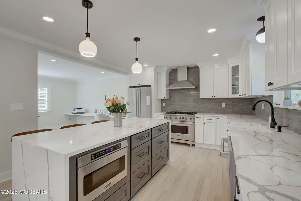 30 Bay Street Highlands, NJ 07732