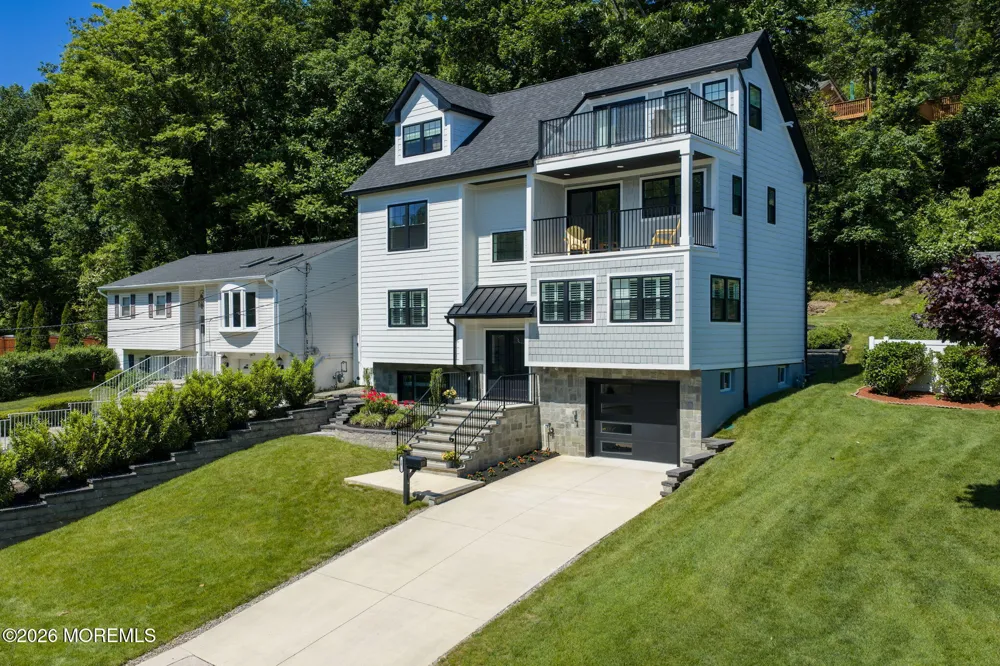 30 Bay Street Highlands, NJ 07732