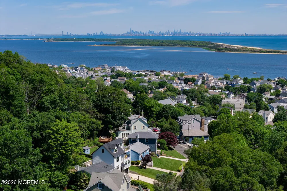 30 Bay Street Highlands, NJ 07732