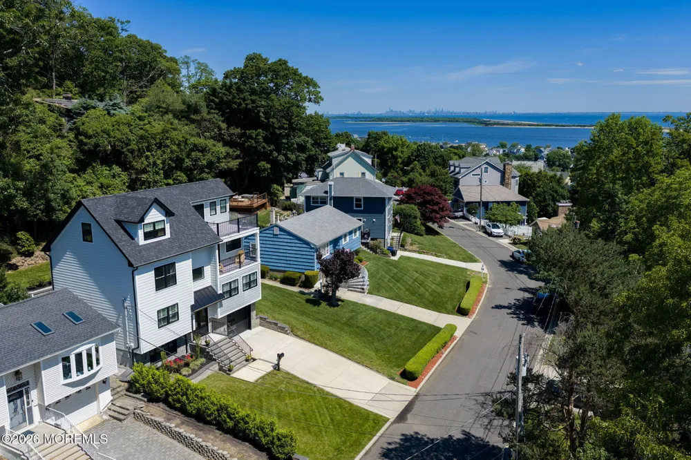 30 Bay Street Highlands, NJ 07732