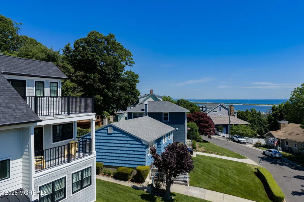 30 Bay Street Highlands, NJ 07732