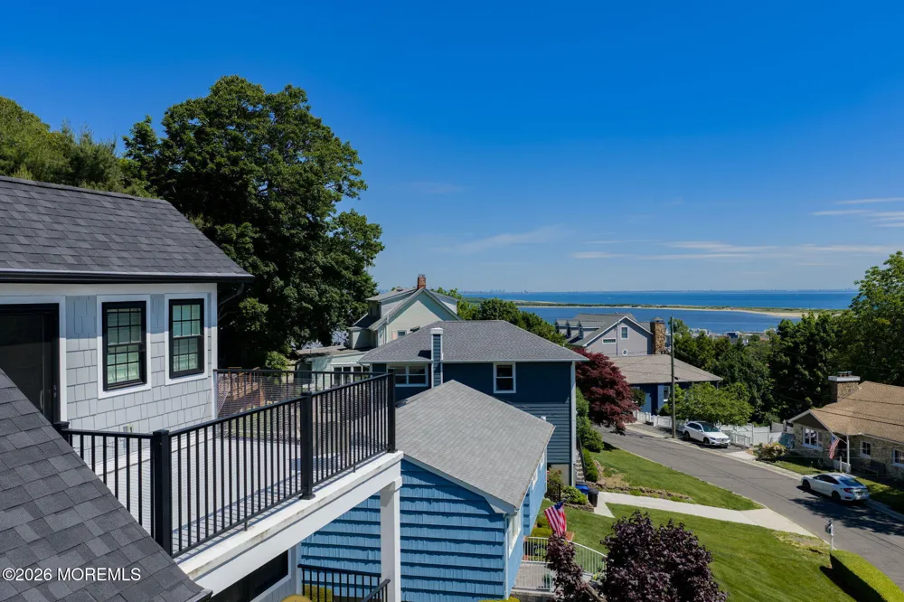 30 Bay Street Highlands, NJ 07732