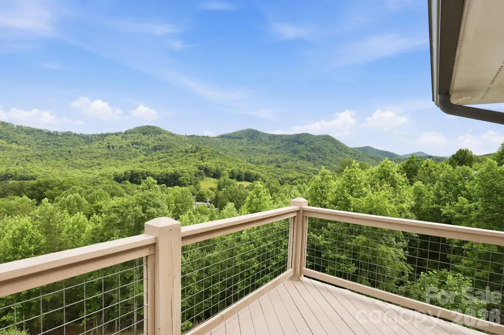 229 JD TRAIL Candler, NC 28715