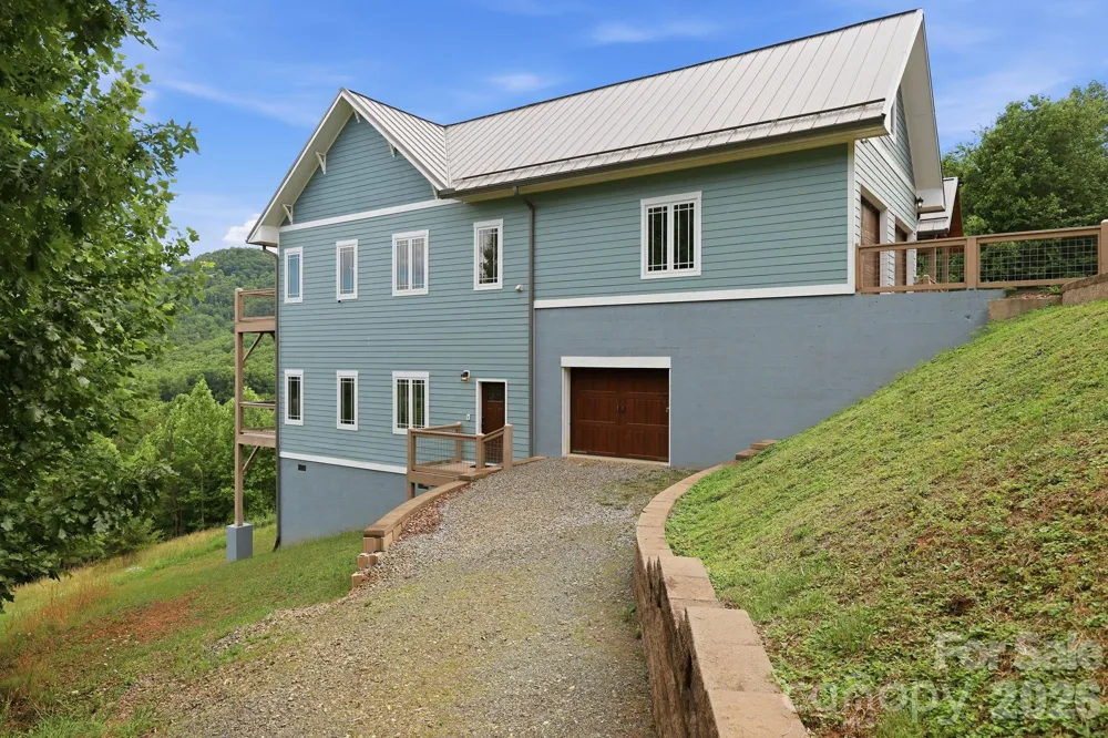 229 JD TRAIL Candler, NC 28715