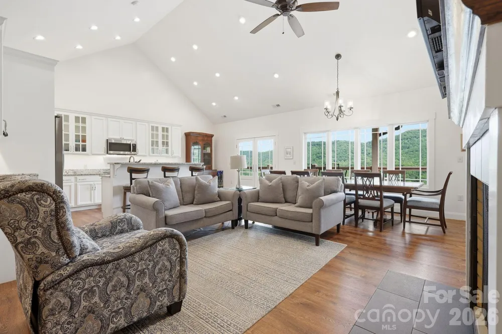 229 JD TRAIL Candler, NC 28715