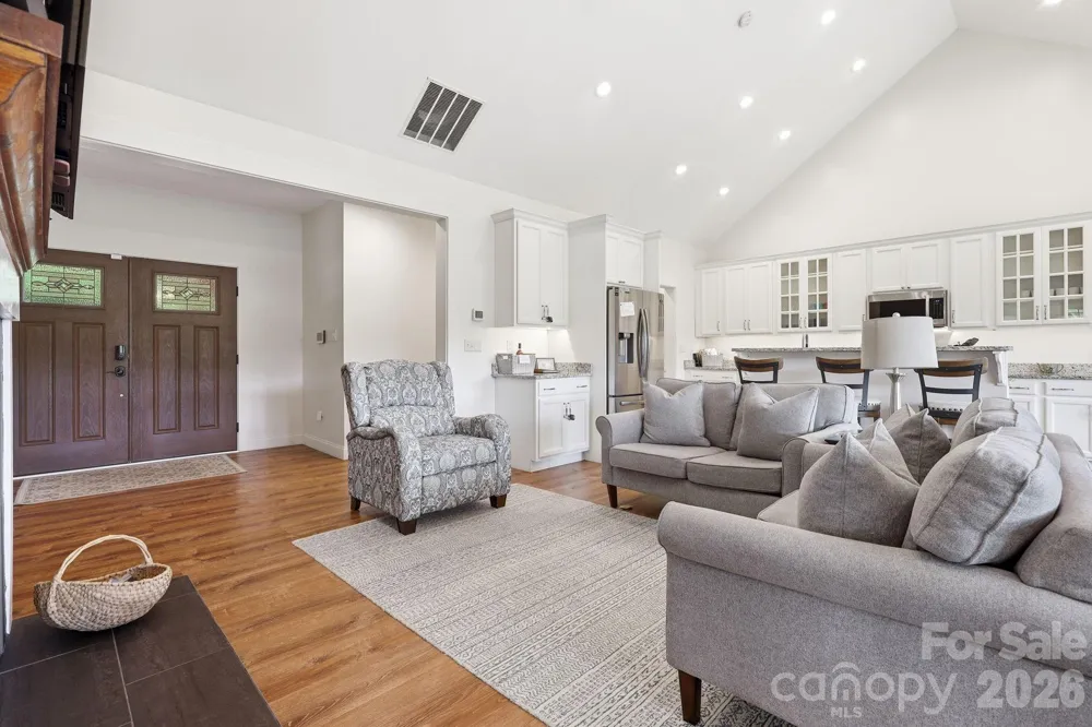 229 JD TRAIL Candler, NC 28715