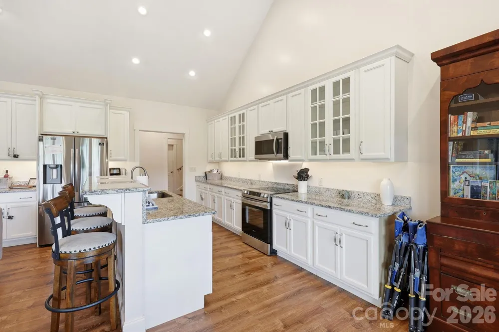 229 JD TRAIL Candler, NC 28715