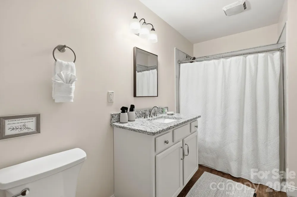 229 JD TRAIL Candler, NC 28715