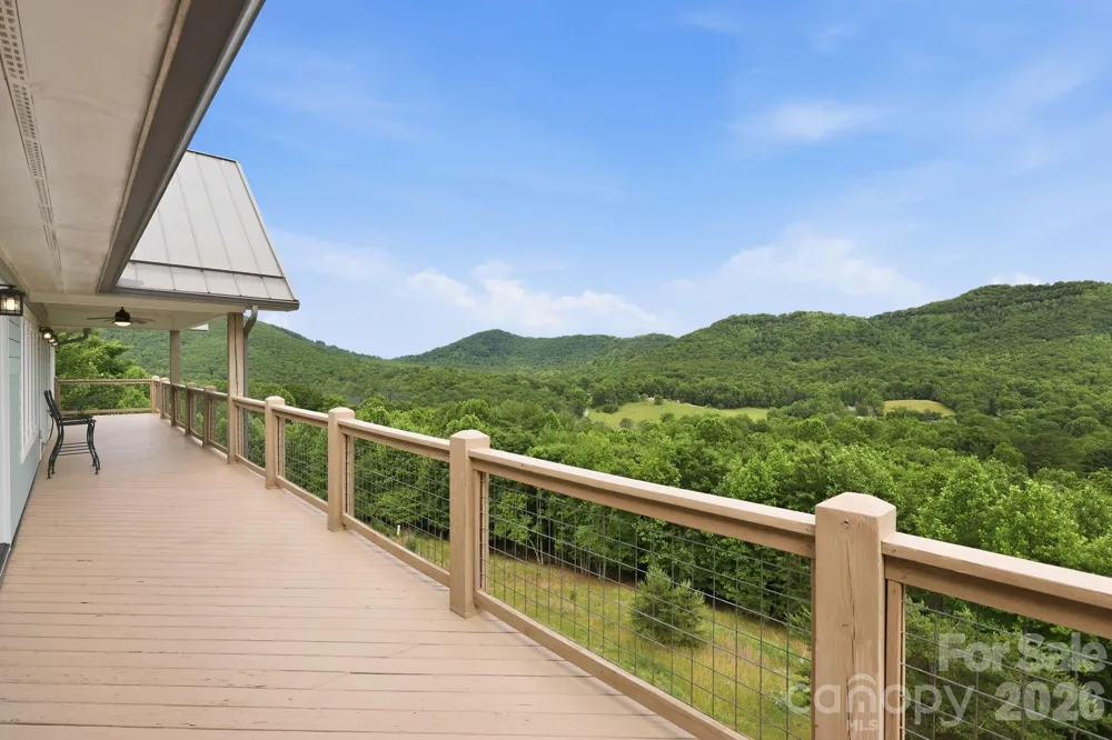 229 JD TRAIL Candler, NC 28715