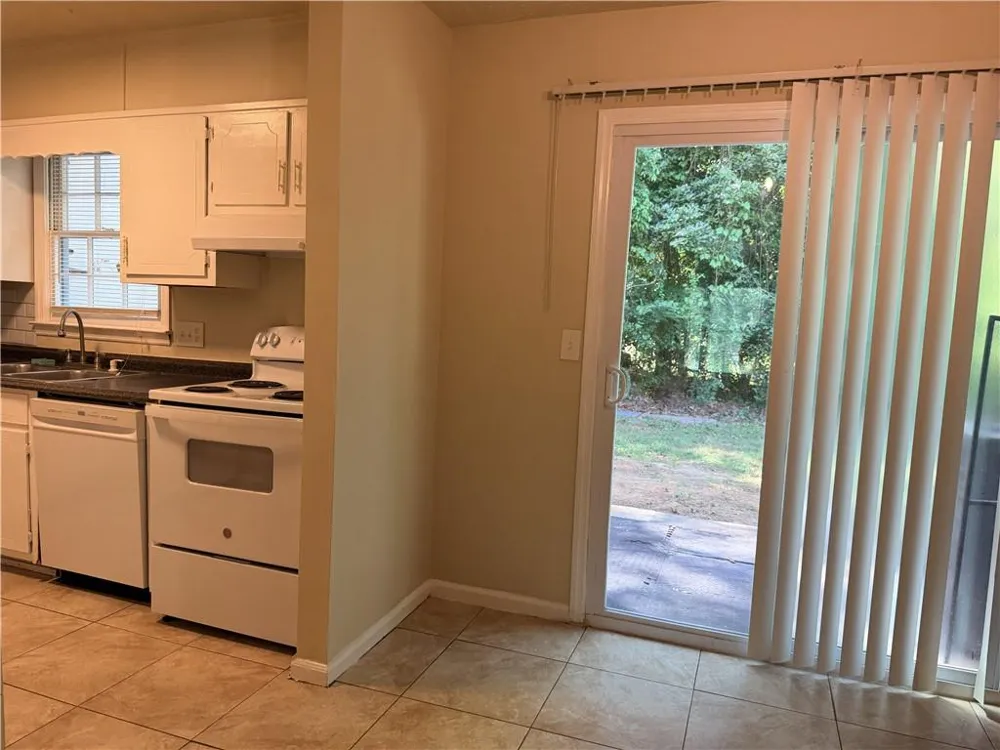 728 Burnt Creek Drive NW #B Lilburn, GA 30047