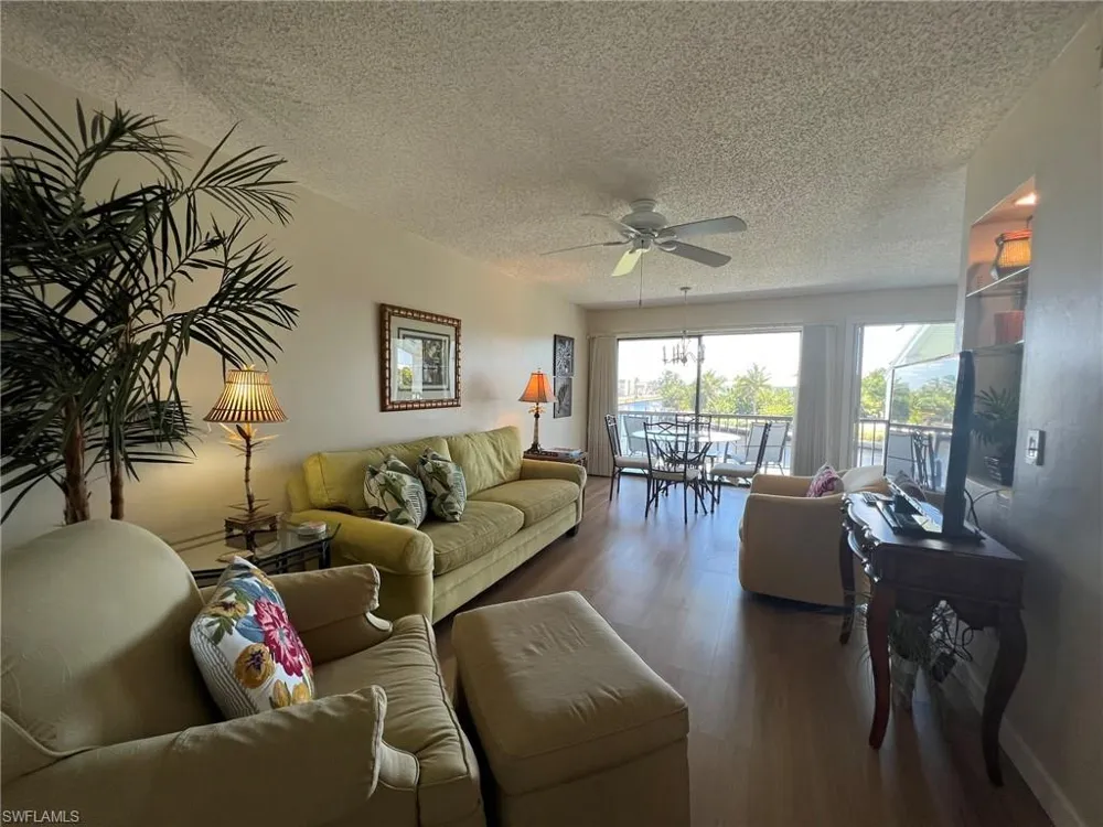 1250 Tennisplace Court #A33 Sanibel, FL 33957