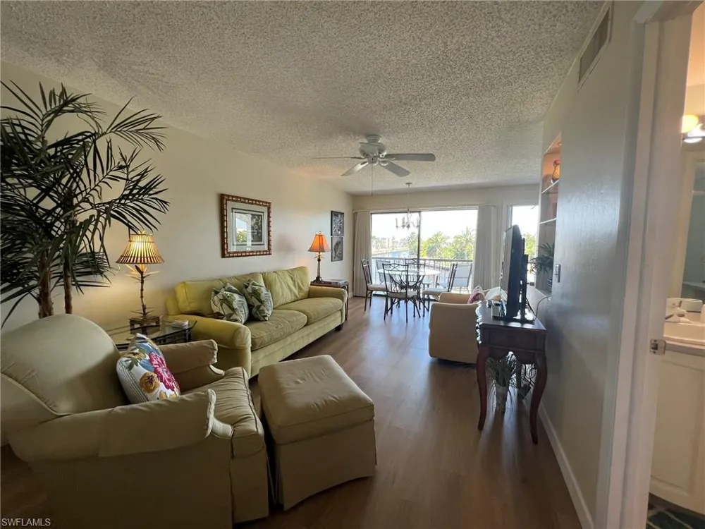 1250 Tennisplace Court #A33 Sanibel, FL 33957