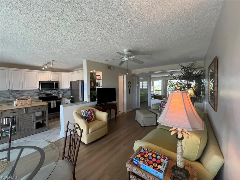 1250 Tennisplace Court #A33 Sanibel, FL 33957