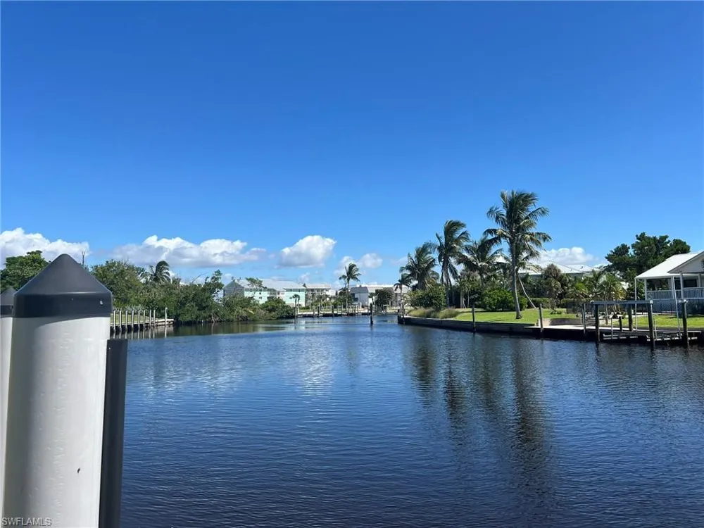1250 Tennisplace Court #A33 Sanibel, FL 33957