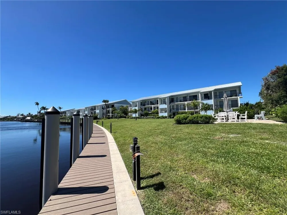 1250 Tennisplace Court #A33 Sanibel, FL 33957