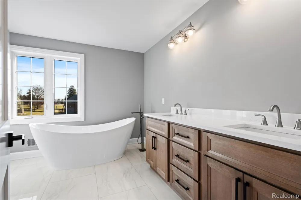 1356 MASTERS DRIVE Metamora Township, MI 48455