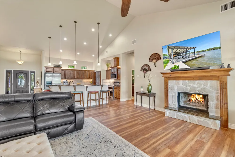 124 Riverbend Lane Kingsland, TX 78639