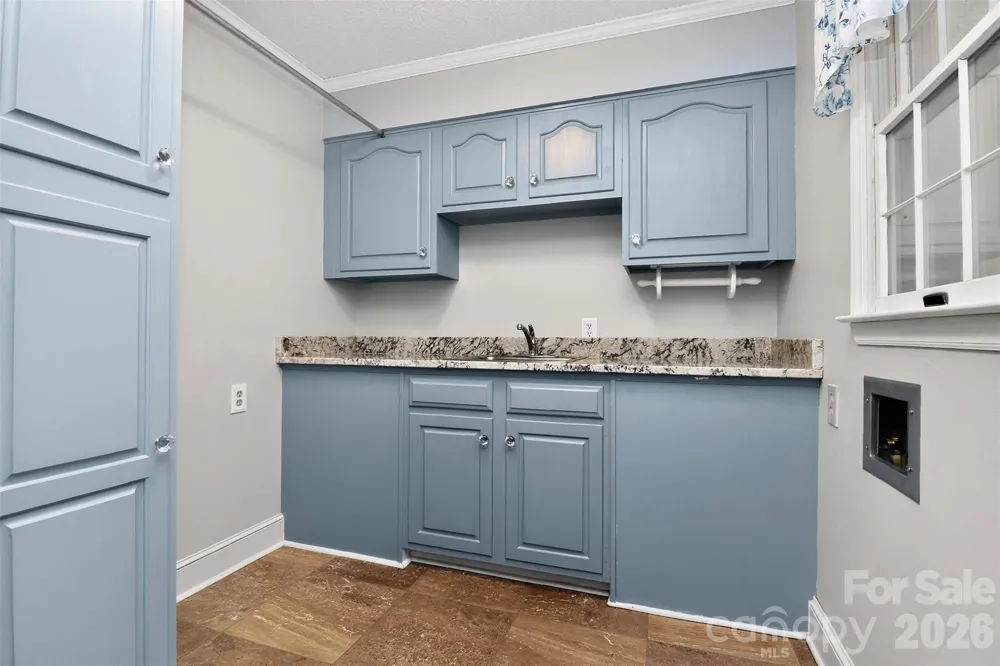 971 Stanley Lucia Road Mount Holly, NC 28120