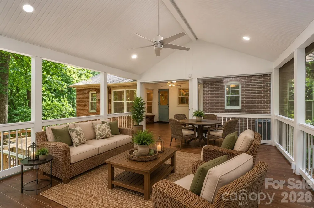 971 Stanley Lucia Road Mount Holly, NC 28120