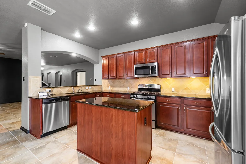 1729 Hidden Springs Path Round Rock, TX 78665